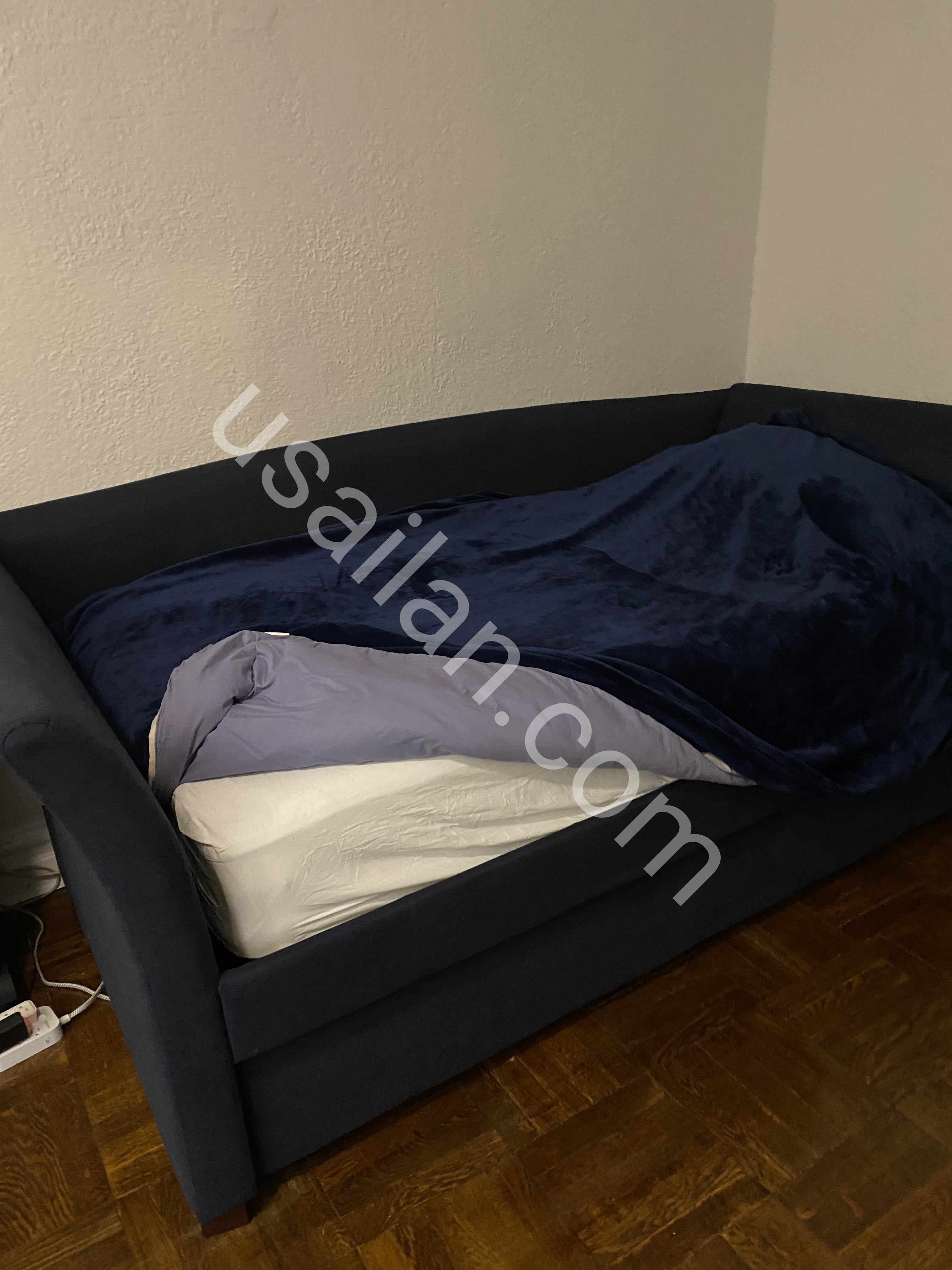 Bayan için Ave W Ocean Ave, Sheepshead Bay'de paylaşımlı oda (Q ve B treni binanın yanında)