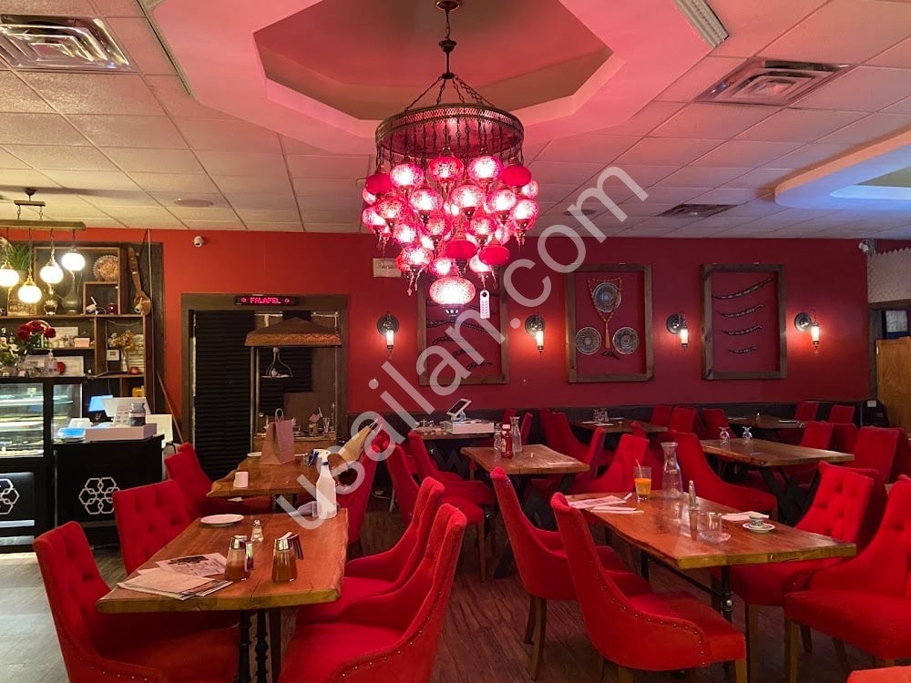 Restoranımızda çalışacak dil problemi olmayan garson aranıyor