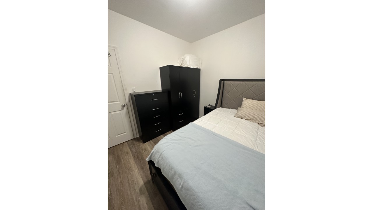 Astoria’da Güzel Lokasyonda Kiralık Oda
