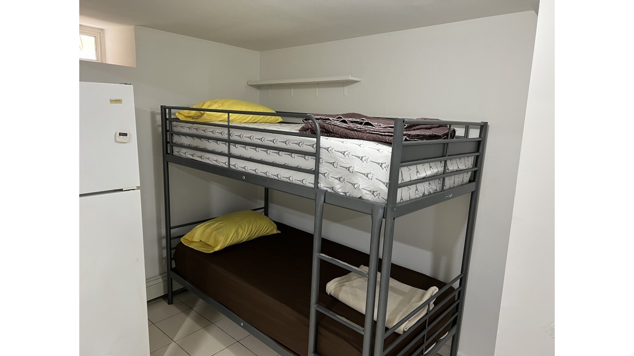 Depozito Yok - Paylaşmalı Oda - Sunnyside - Manhattan'a 15 dk