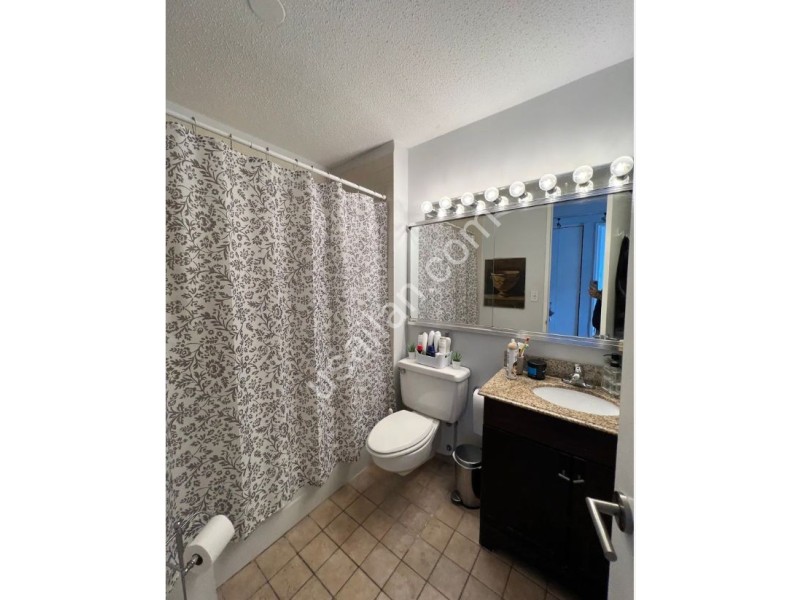 Room 4.jpg