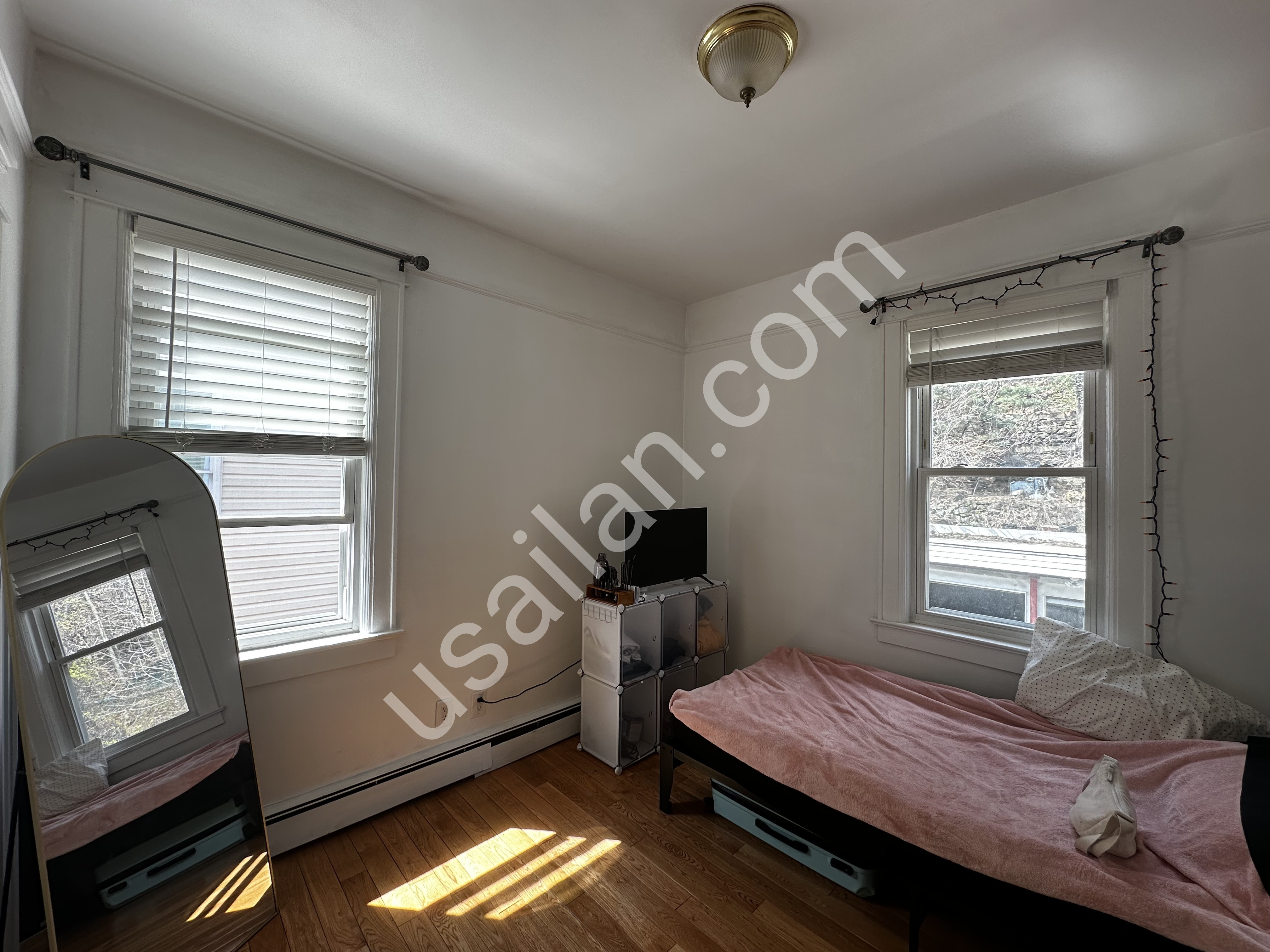 Edgewater Marina’ya Yakın Kadınlar İçin Kiralık Oda