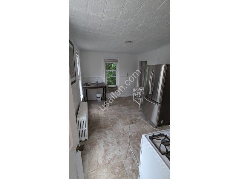 Kitchen2.jpeg