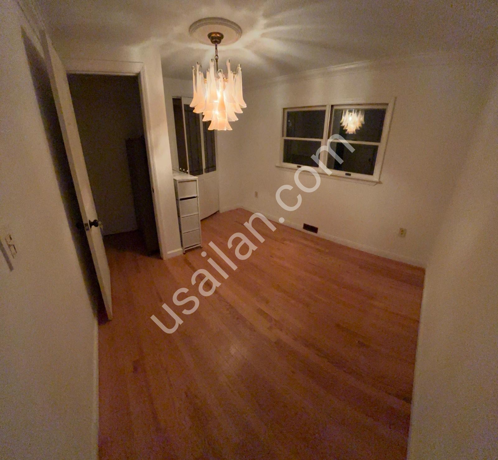 Staten Island’da Uygun Fiyatlı, Güvenli ve Temiz Oda! (Bayan İçin)