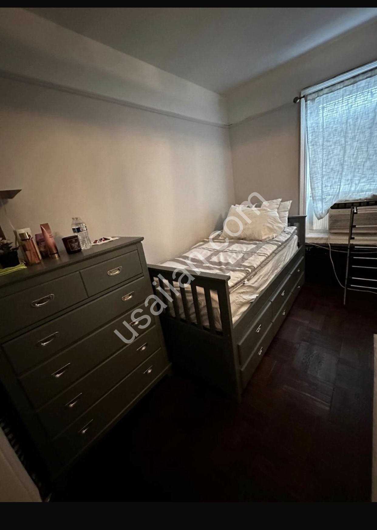 Bayan için paylaşımlı lüks geniş oda (Sheepshead Bay/Ave W Ocean Ave)