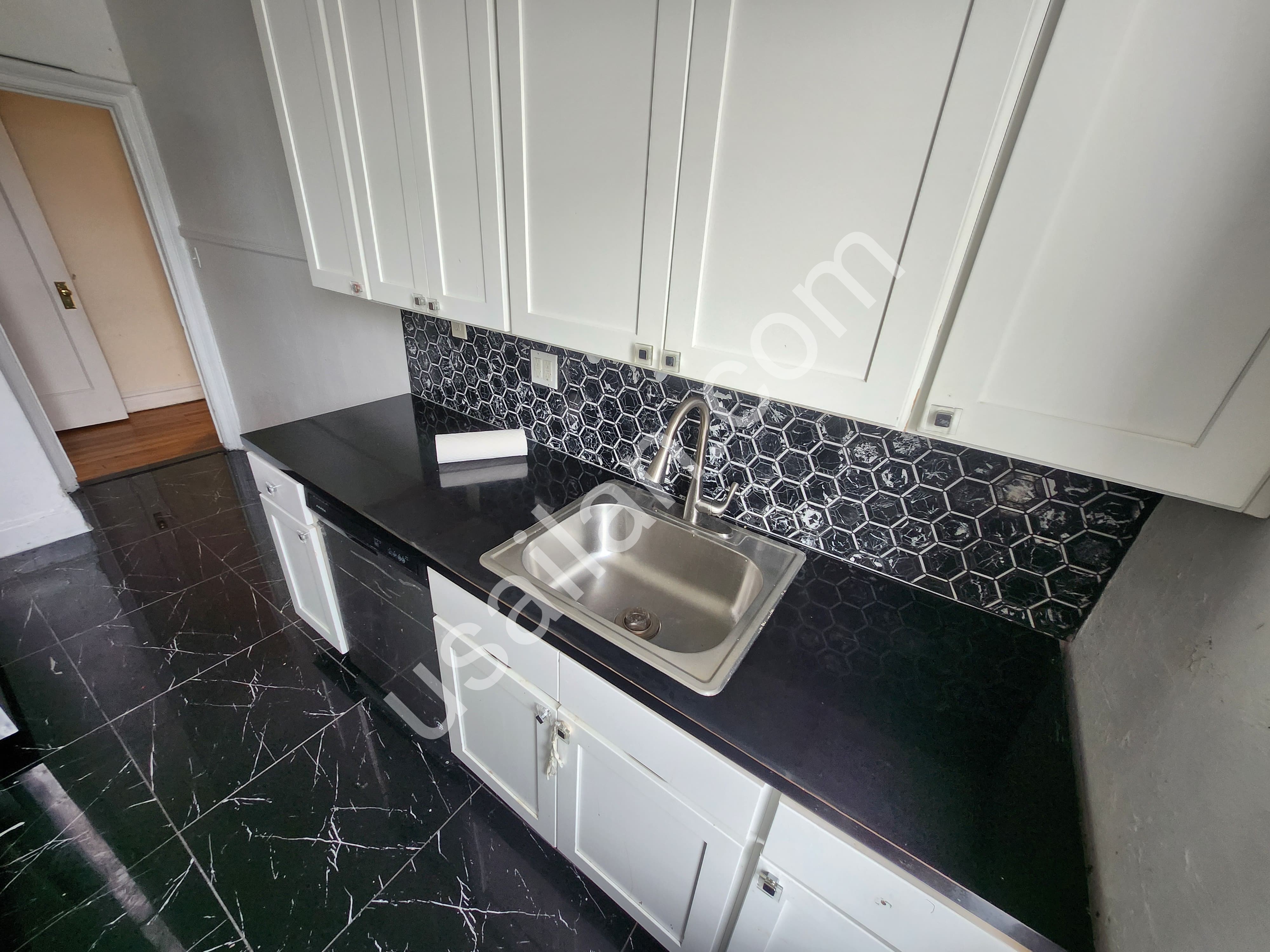 Brooklyn, Bensonhurst 2 yatak odali kiralik daire