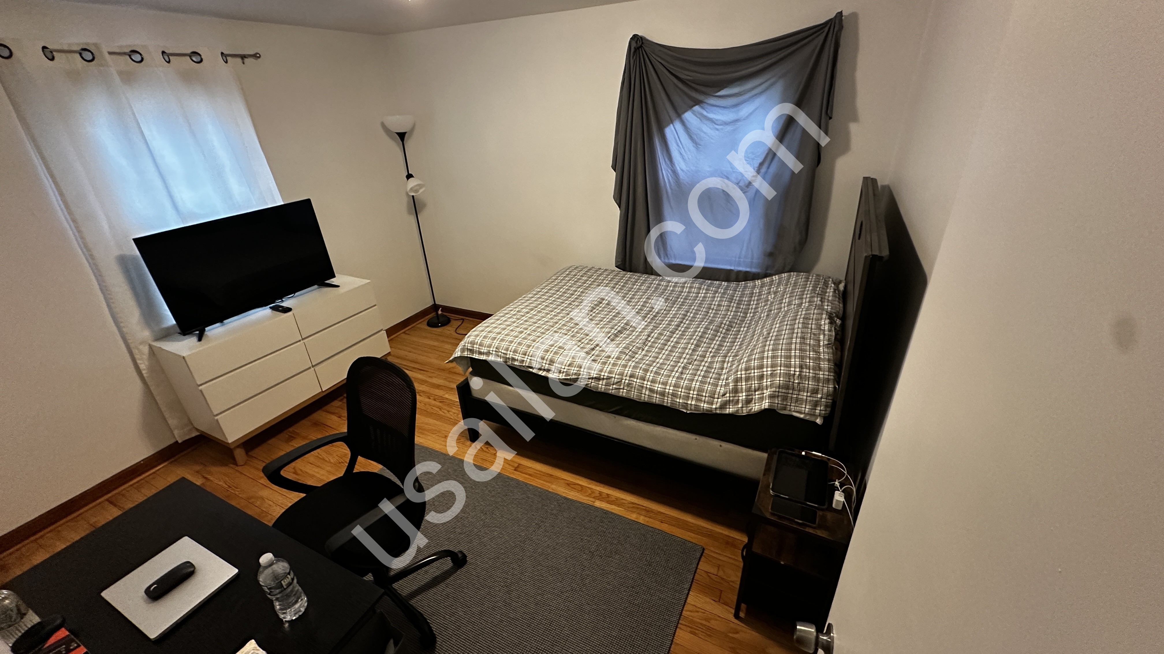 Clifton, NJ’de Eşyalı Tek Kişilik Geniş Oda Kiralık