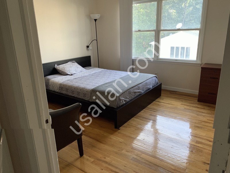 bedroom-3g.gif