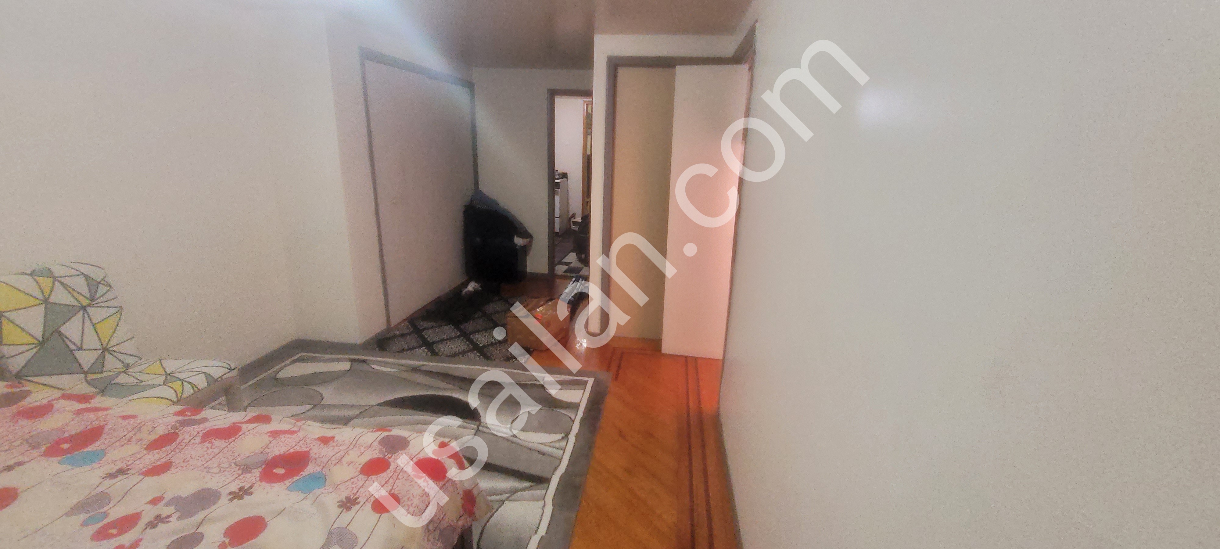 Room for rent in Brooklyn (A block away from Q train)