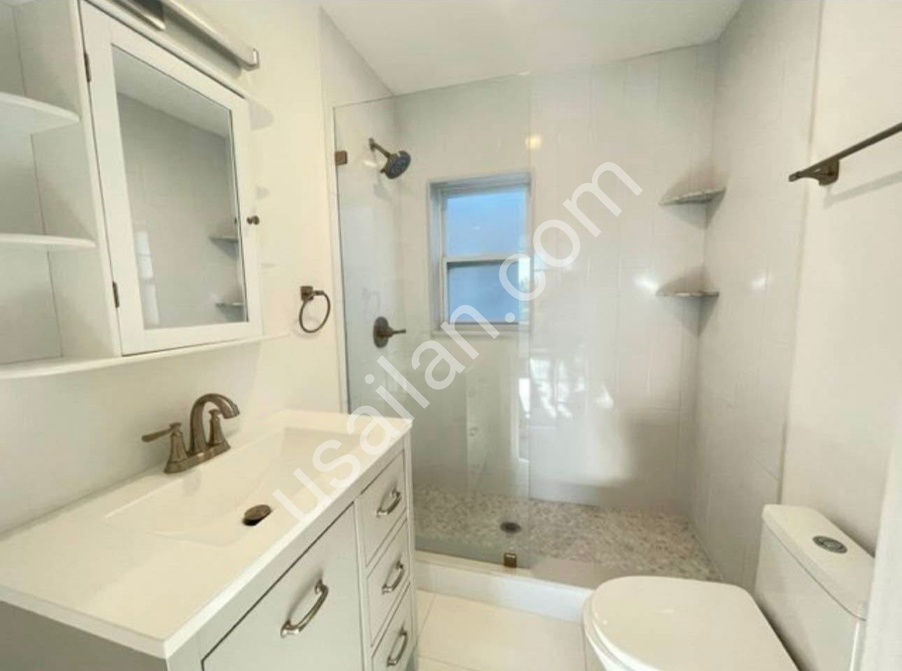 Lyndhurst, New Jersey'de Kiralık Oda – Bayan Oda Arkadaşı Aranıyor