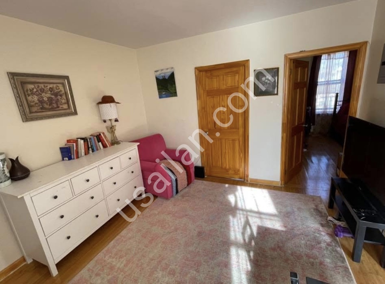 Brooklyn’de Tek Kisilik Kiralık Oda $900 - Sadece Kadin